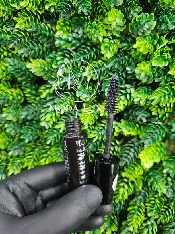 ریمل حجم دهنده و بلند کننده یورنی مدل Extreme Super Lash