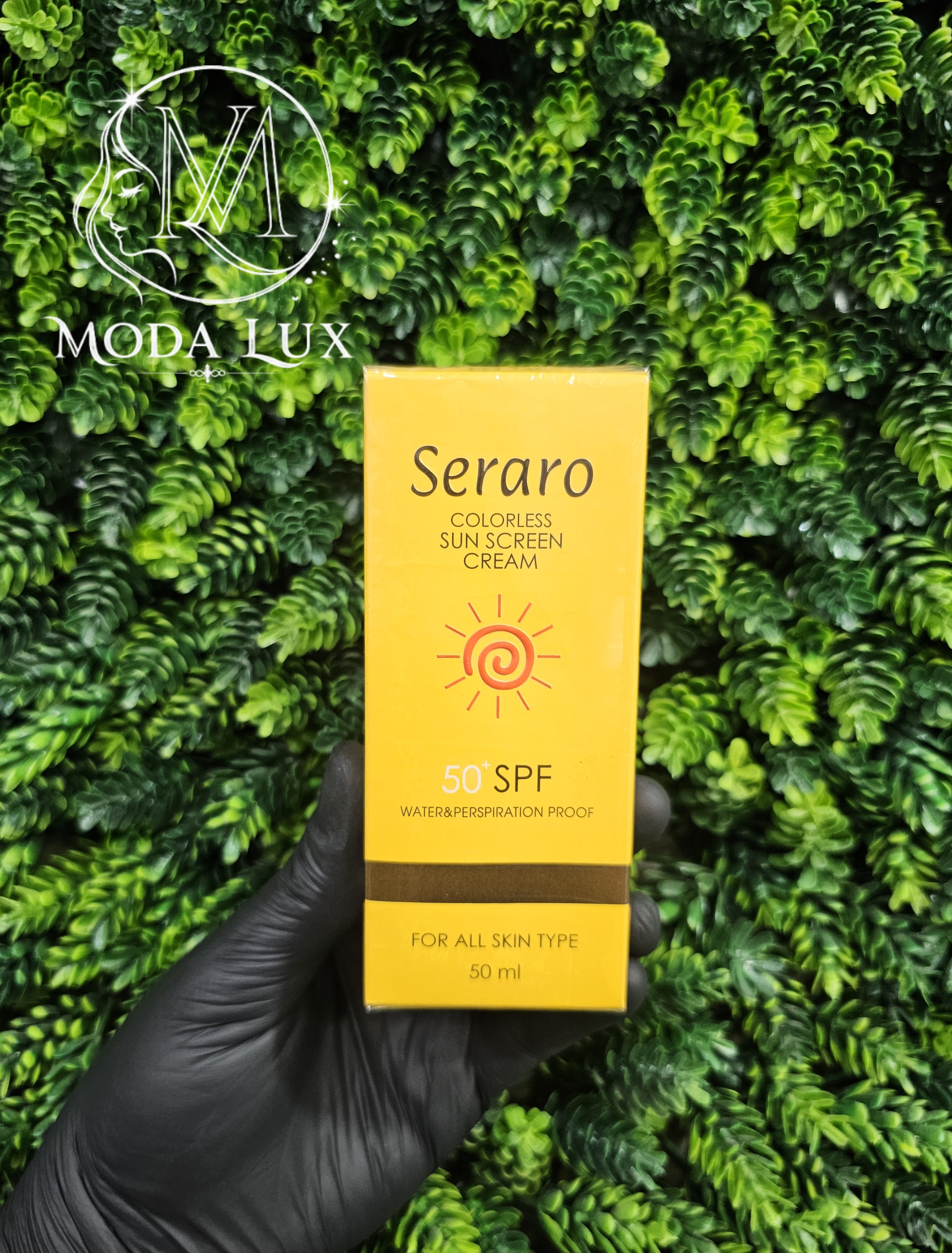 ضدآفتاب بی‌رنگ سرارو spf50 حجم ۵۰ میلی لیتر